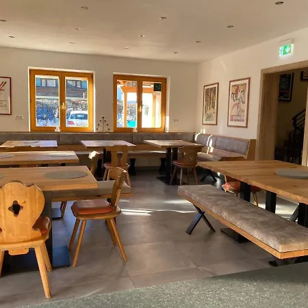 Haus Tirol *