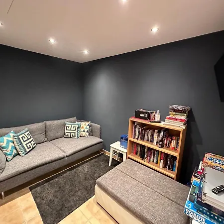 Haus Tirol Bed & Breakfast